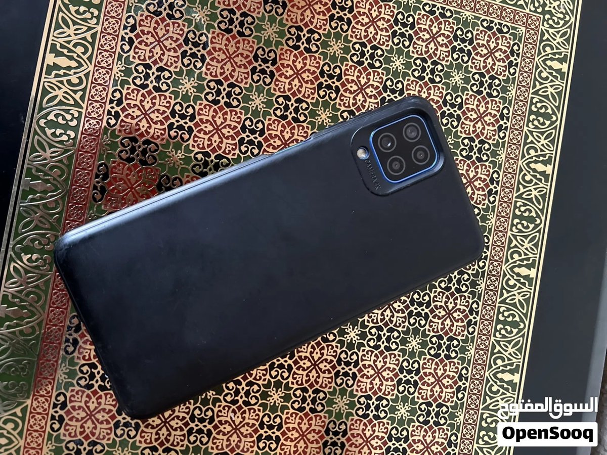 فرصة: Galaxy M12 بحالة جيدة للبيع