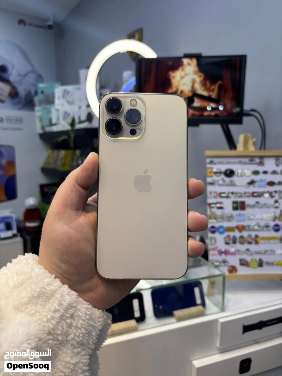 iPhone 13 Pro Max 128 GB battery 81% مستبدلة شاشة نخب اول